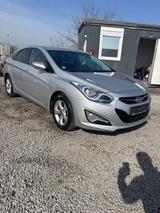 Hyundai i40 Style - Hyundai i40 mit Benzin-Antrieb: Automatik