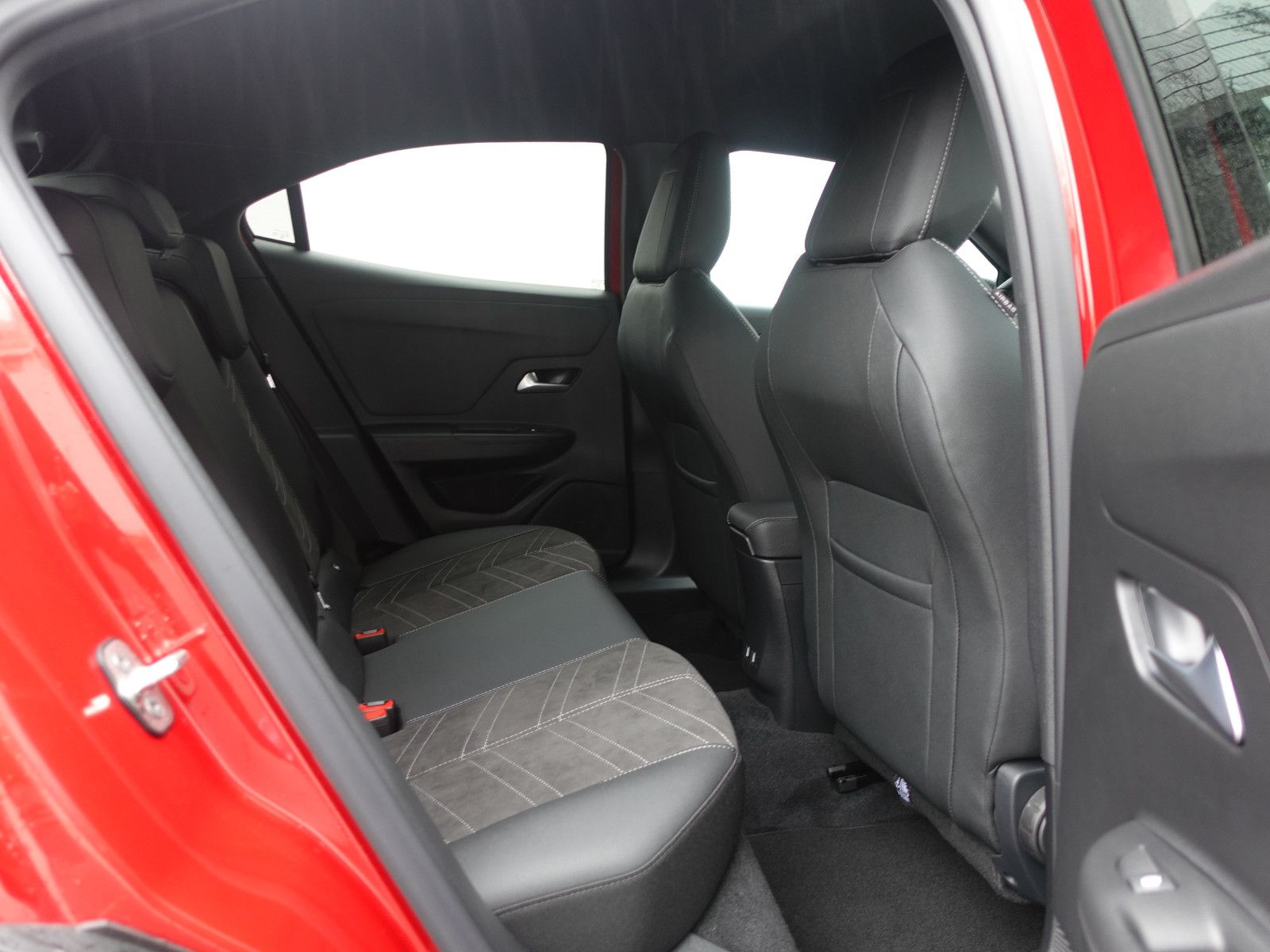 Fahrzeugabbildung Opel Mokka GS 1.2T,MatrixLED,Kamera,Sitzhzg,Allwetter