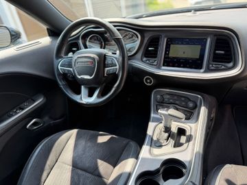 Dodge Challenger - 5