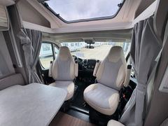 Etrusco T 7400 SB*TV+SAT*SOLAR*HUBBETT*