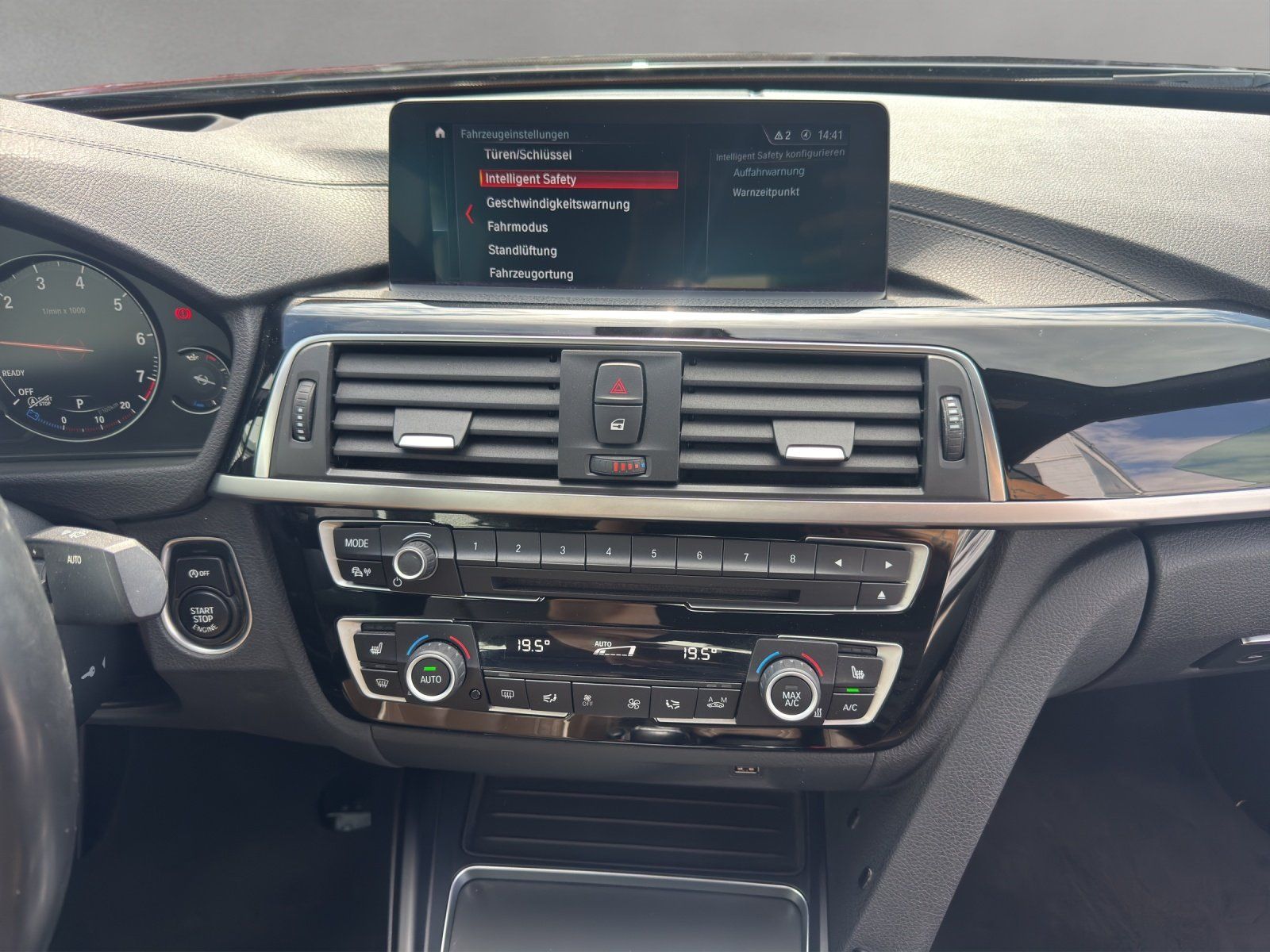 Fahrzeugabbildung BMW 430 i xDrive Sport Line Aut./ACC/PDC/NAVI/SHZ/