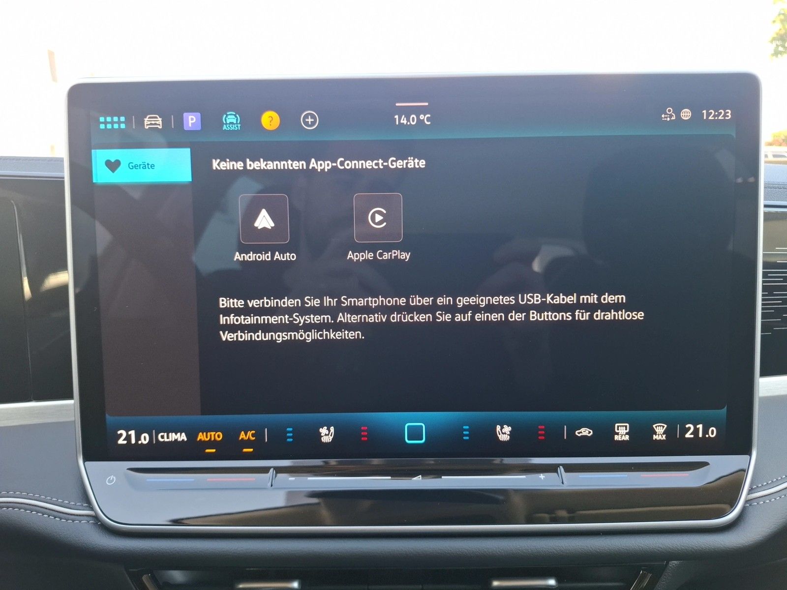 Fahrzeugabbildung Volkswagen Passat Variant TDI Elegance DSG Matrix AHK Navi