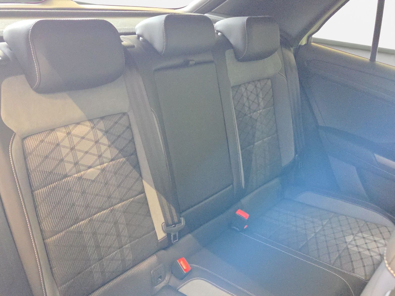 Volkswagen T-Roc - Bild 17