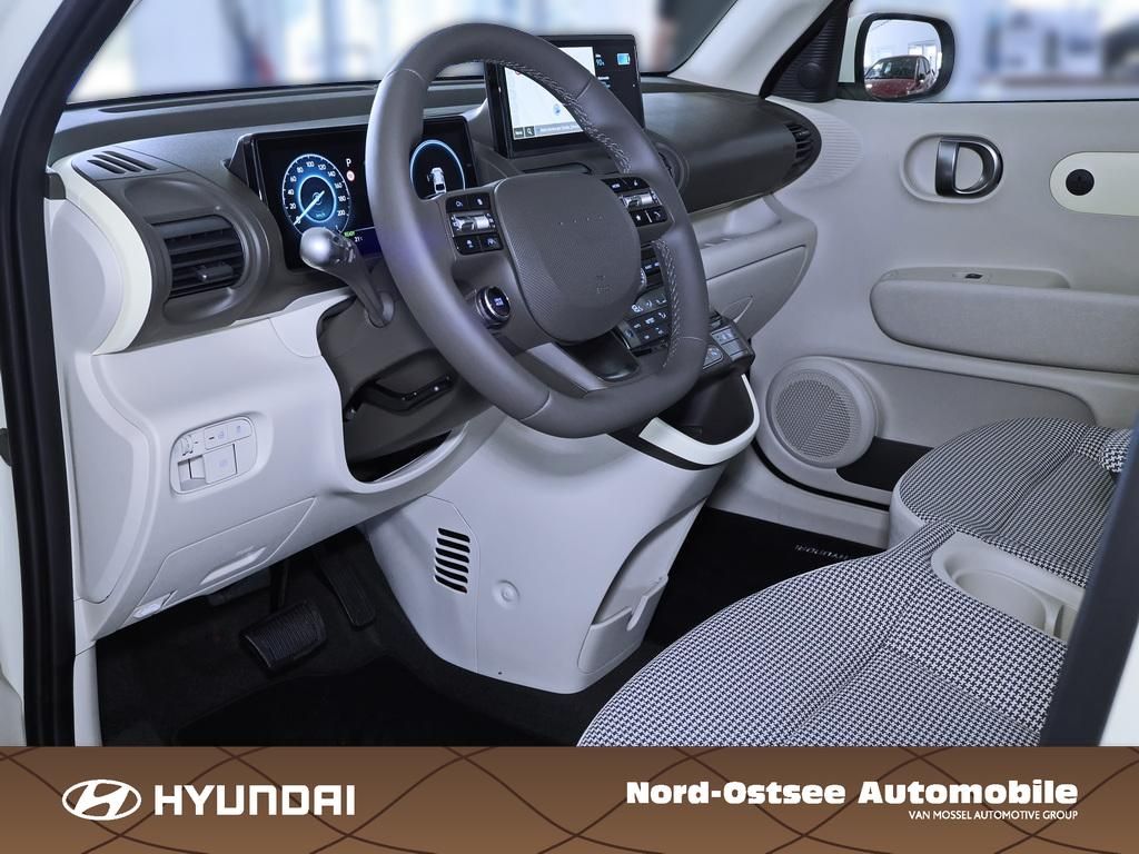 Fahrzeugabbildung Hyundai INSTER TREND Effizienz-P Dachreling Design SchM
