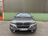 BMW X5 xDrive40e iPerformance Spur, Head, Adaptive  - BMW X5 mit Hybrid-Antrieb