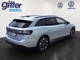 Volkswagen ID.7 Tourer Pro MATRIX AHK KOMFORT ASSI EXTERIEU - silberne Volkswagen ID.7