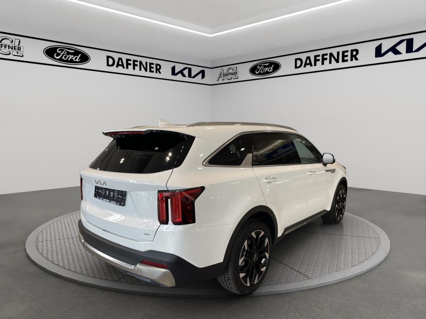 Fahrzeugabbildung Kia Sorento Platinum 4WD HUD Niveau Navi Leder