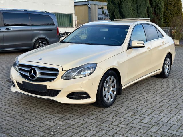 Mercedes-Benz E 220 BlueTEC AVANTGARDE Navi*LED*PDC*Euro 6