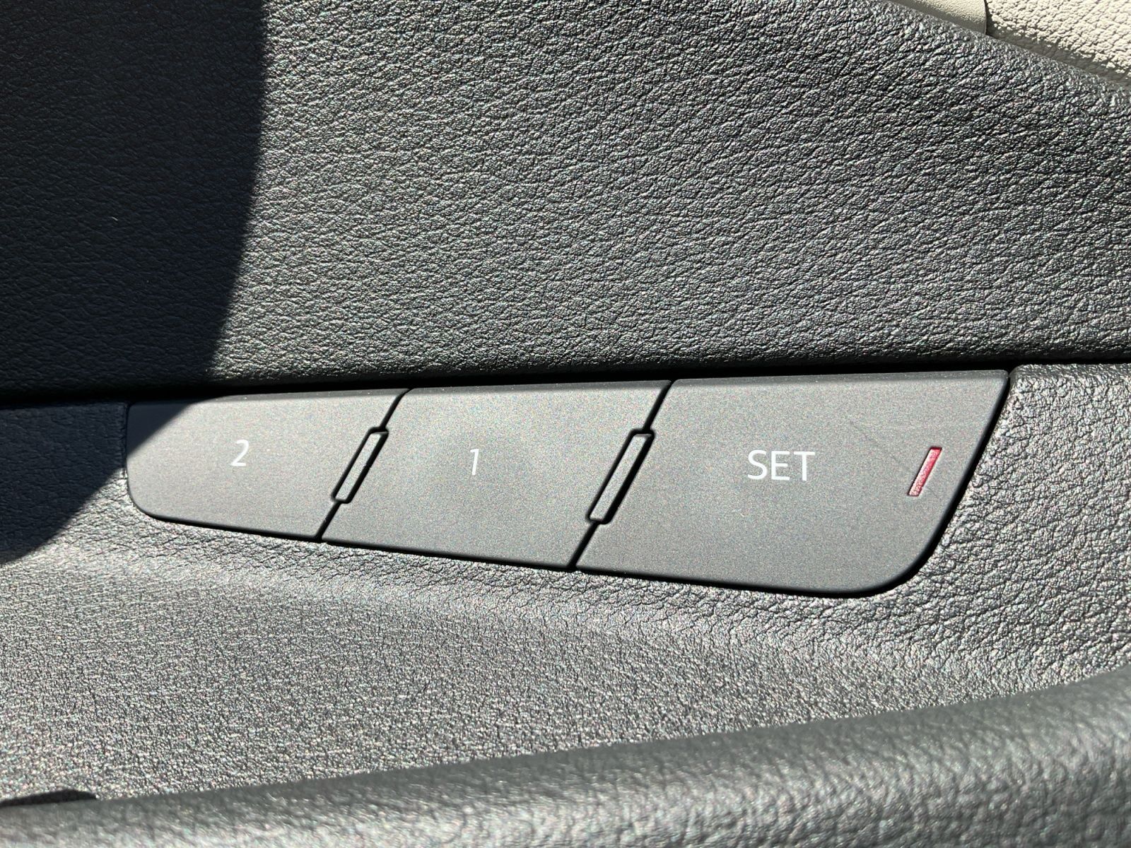 Audi Q8 e-tron - Bild 23