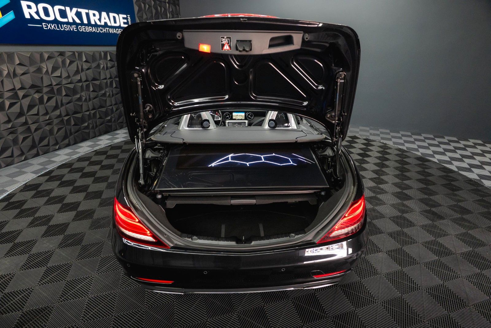 Fahrzeugabbildung Mercedes-Benz SLC 200 Roadster Sport *Sportabgas*Pano*Navi*