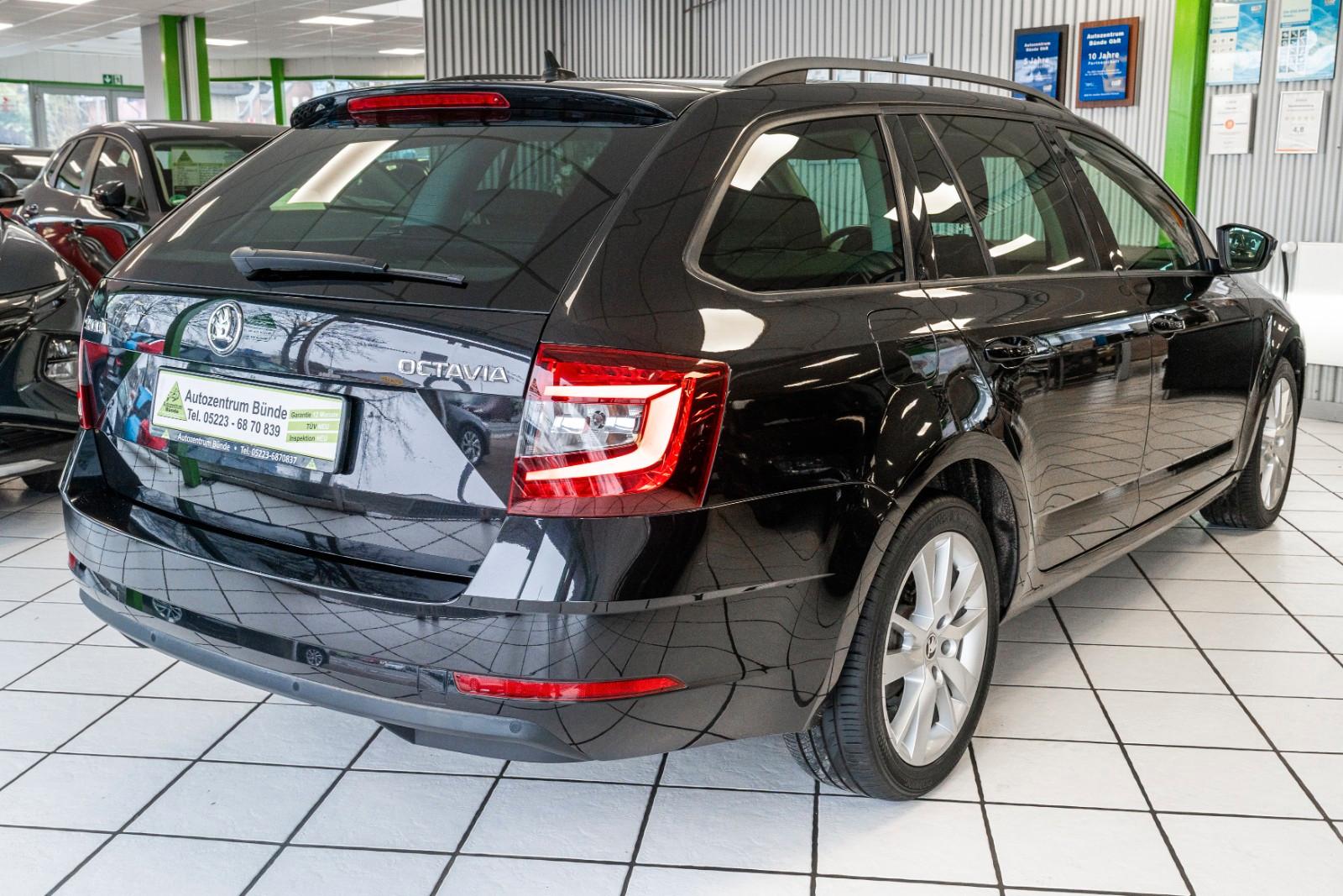 Skoda Octavia Combi Ambition Navigation PDC 1.Hand