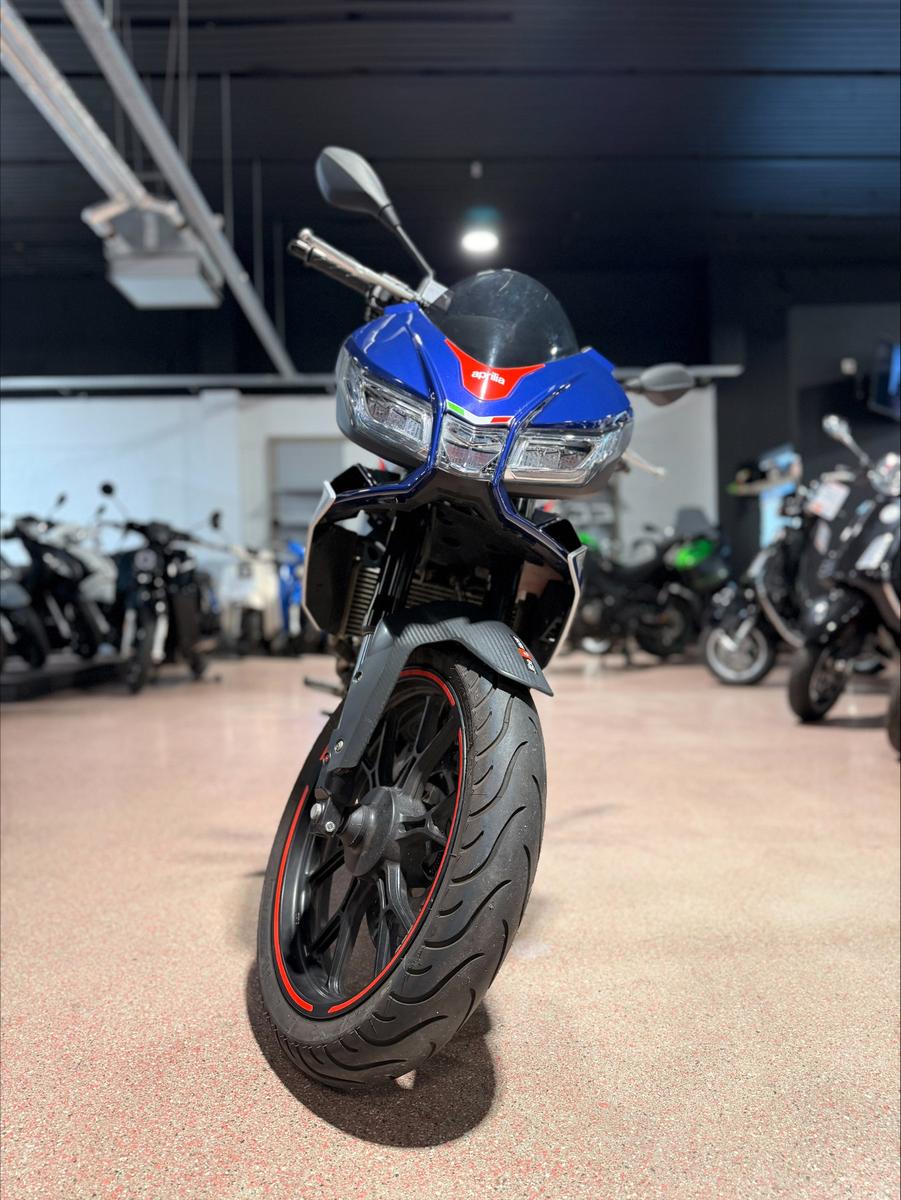 Aprilia TUONO 125 E5 RIGEL BLUE