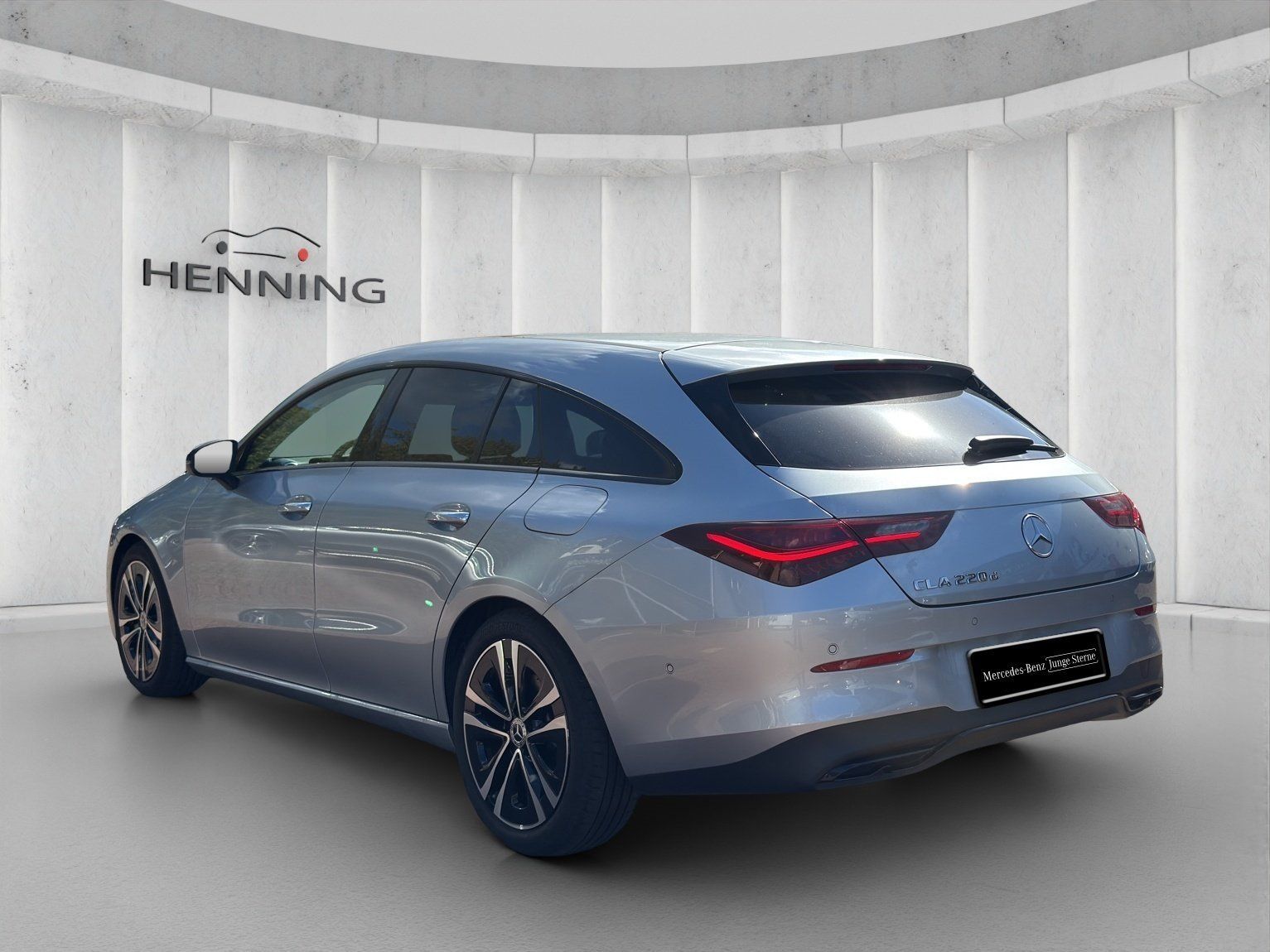 Mercedes-Benz CLA 220 d SB Night Panorama Burmester Sthz DIS foto 3