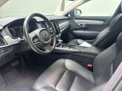 VOLVO V90 Pro T4 Mom.Pro Leder Navi LED ACC Kam.