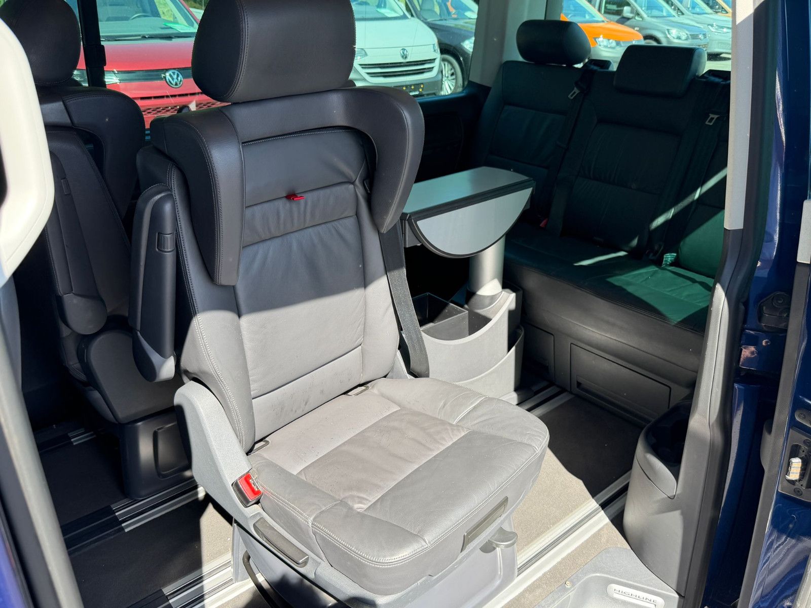 Fahrzeugabbildung Volkswagen T5 Multivan Highline Aut Leder Xenon Sthz PDC