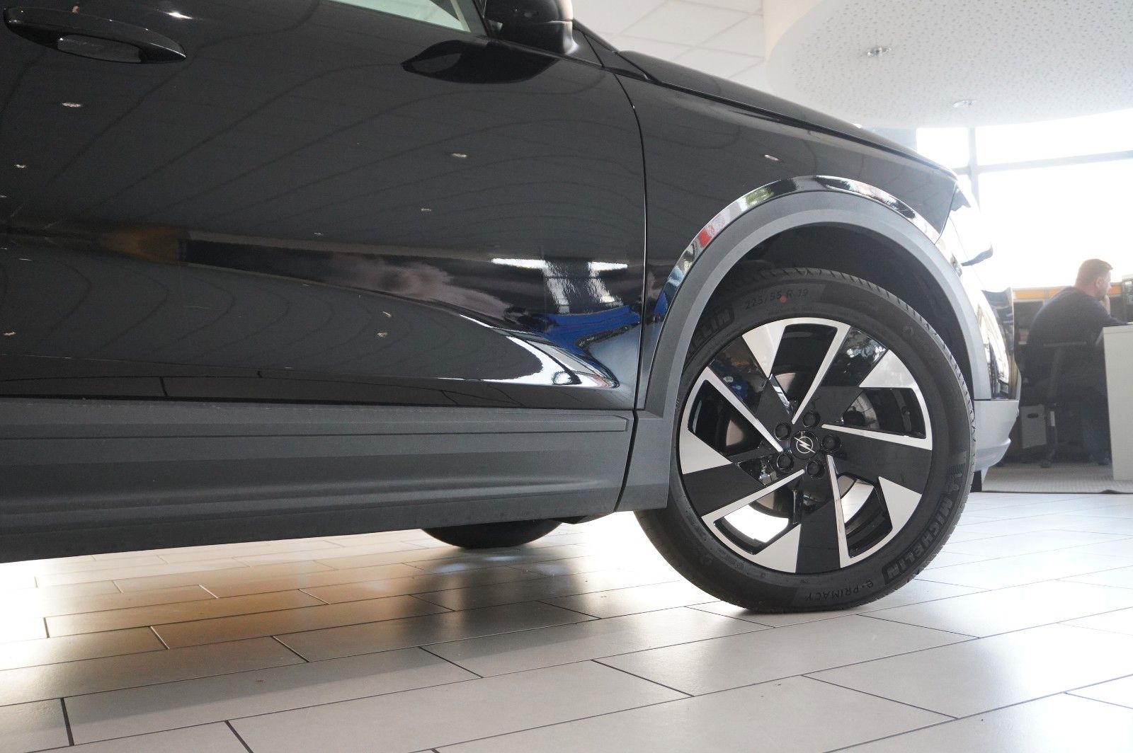 Fahrzeugabbildung Opel Grandland 1.2 GS SPORT HYBRID NAVI/LED/KAMERA/SH