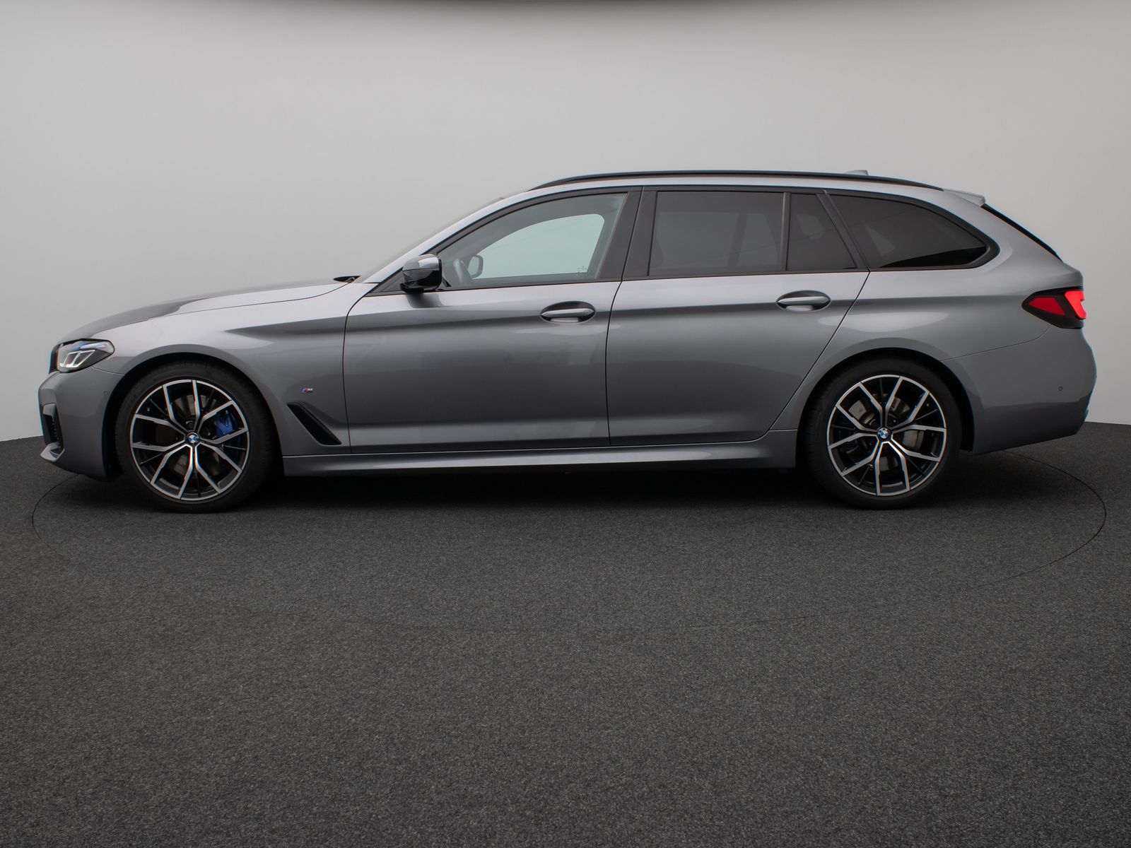 Fahrzeugabbildung BMW 530d xD M Sport Pro Kamera Laser HUD HiFi DAB