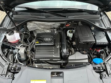 Fahrzeugabbildung Audi Q3 1.4 TFSI AUTOMATIK NAVI XENON AHK