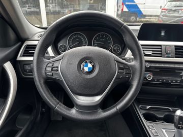 BMW 320 - 12