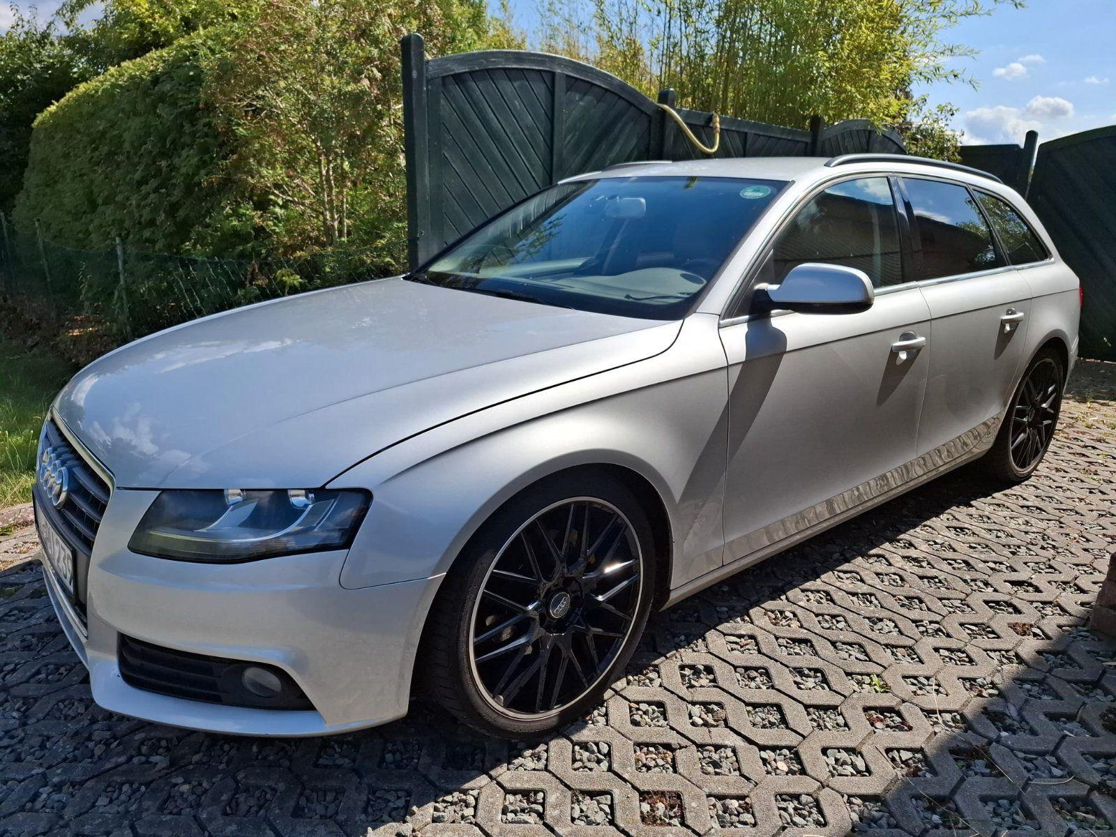 Audi A4 2010 — interior