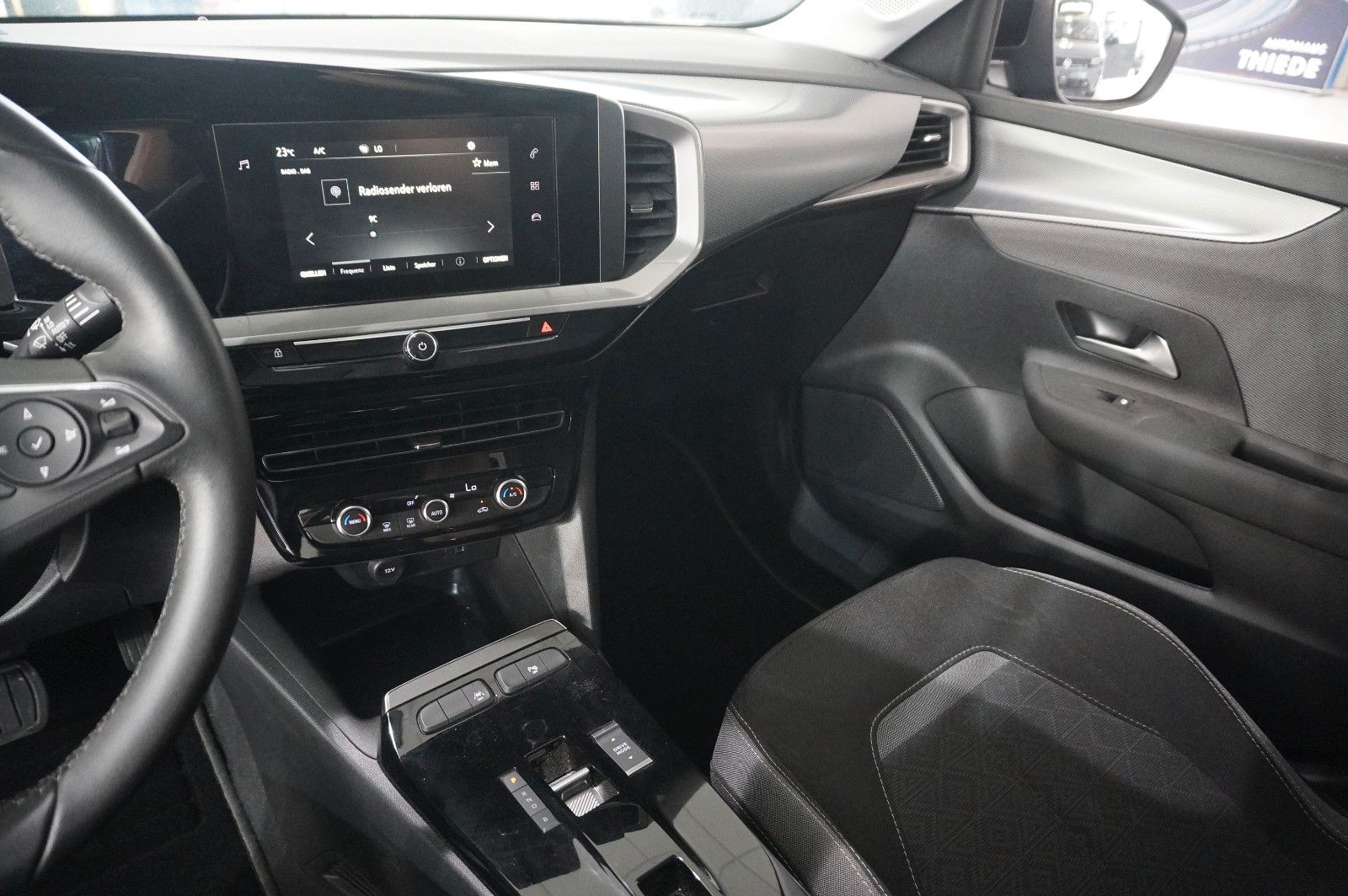 Fahrzeugabbildung Opel Mokka-e EDITION 1-PHASIG LED/SPORT/KAMERA/DAB+