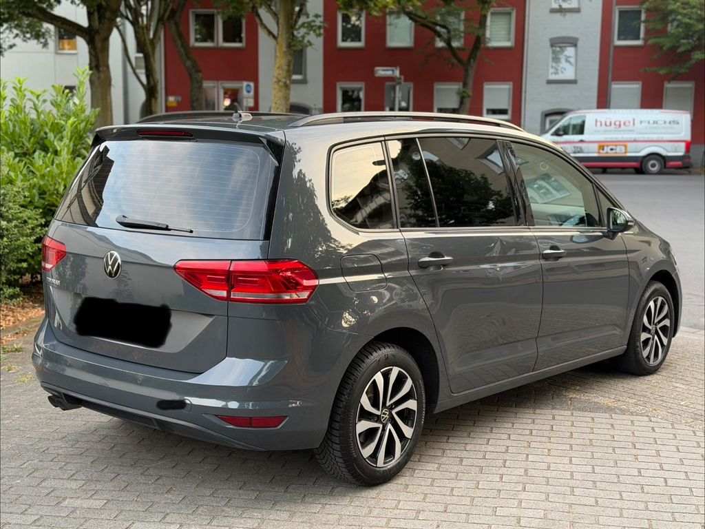 Image of Volkswagen Touran