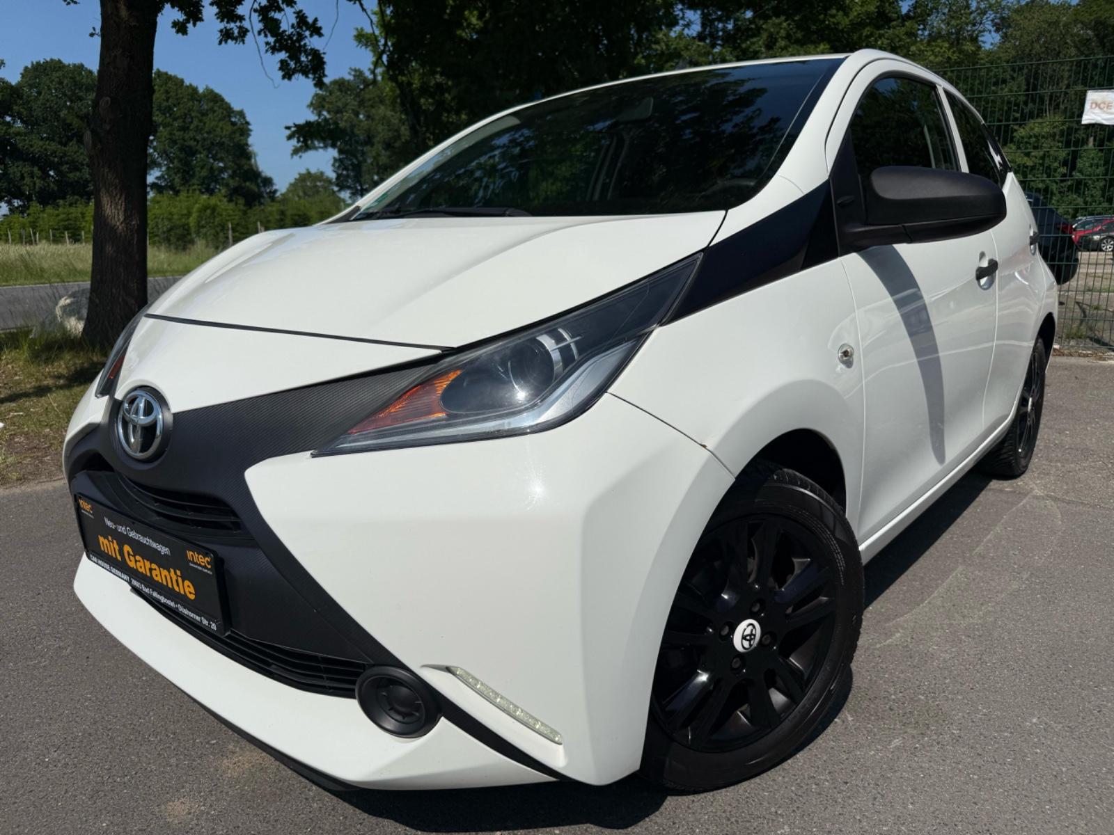 Toyota Aygo AYGO x/SCHECKHEFT/TOP ZUSTAND/