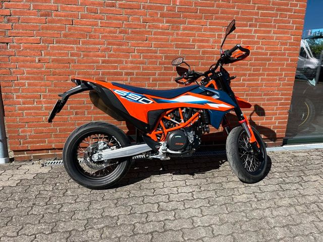 KTM 690 SMC-R 