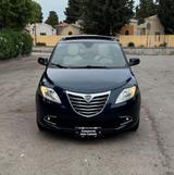 Lancia Ypsilon 1.2 TETTO APRIBILE - Lancia Ypsilon mit Panoramadach