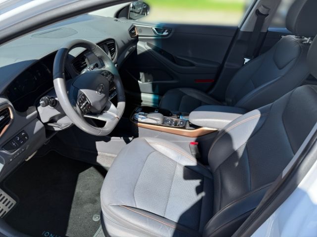 Fahrzeugabbildung Hyundai IONIQ Premium Elektro +LEDER+KLIMA+RFK+PDC+UVM+