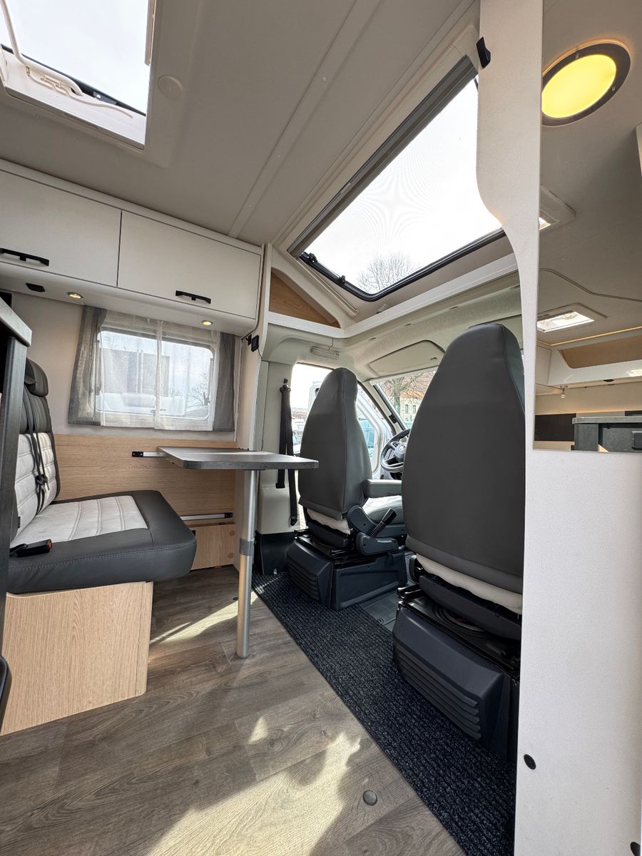 Fahrzeugabbildung Sunlight T 58 ADVENTURE EDITION SOLAR  TV SAT AHK FR.BETT