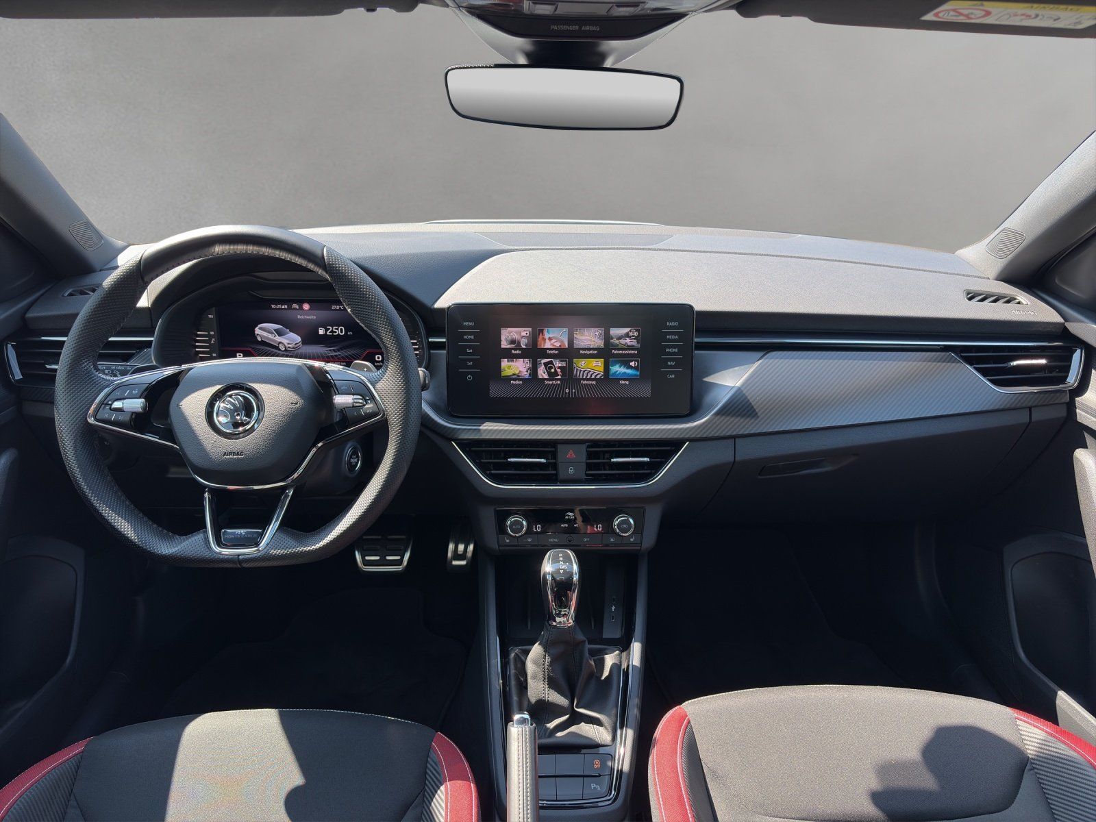 Fahrzeugabbildung SKODA Scala 1.5 TSI DSG Monte Carlo/KAMERA/PANO-DACH/