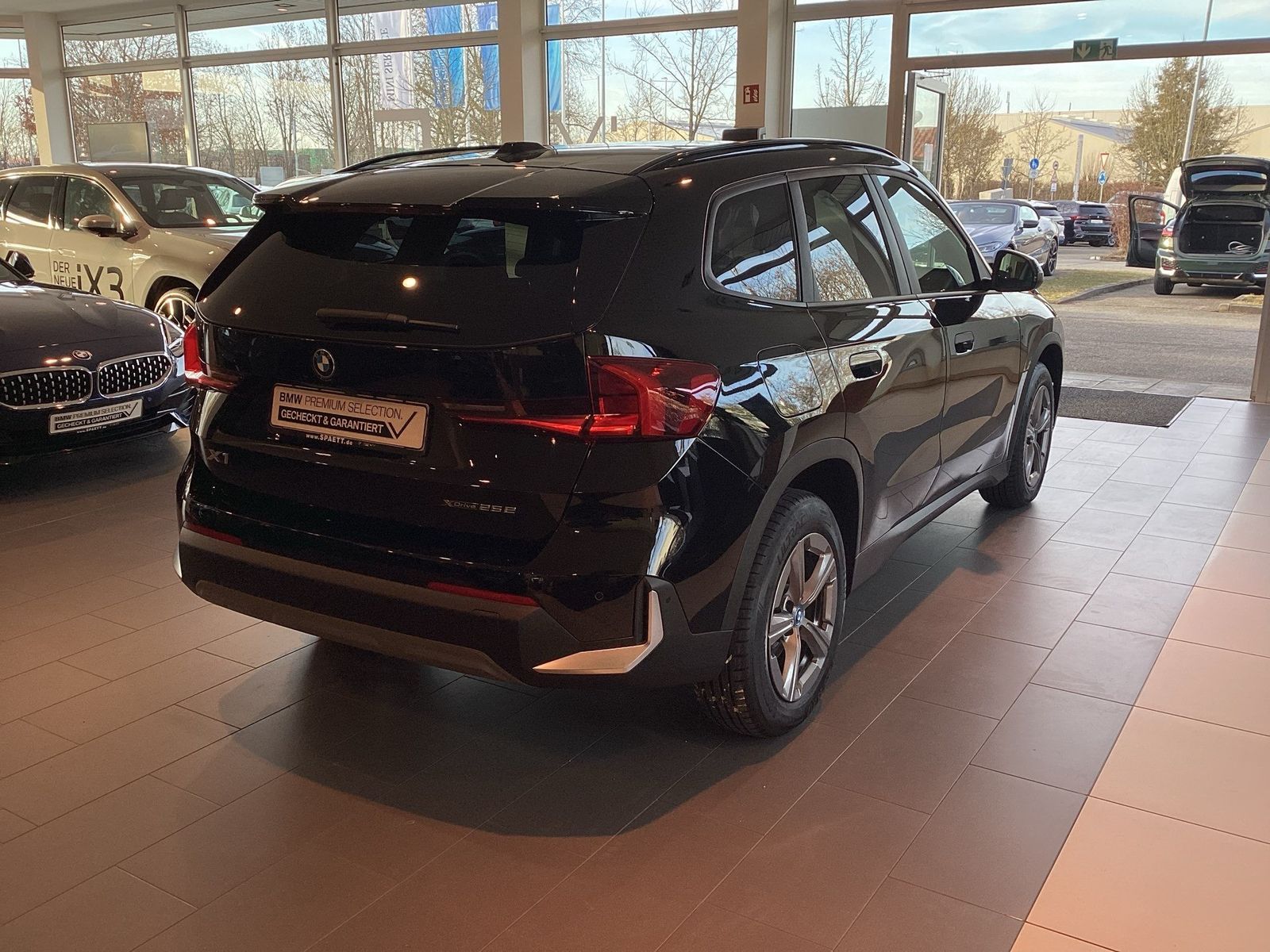 BMW X1 xDrive25e DAB Pano.Dach Parkassistent Shz foto 3
