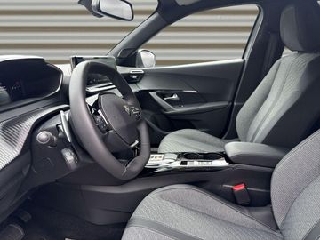 Peugeot 2008 - 11