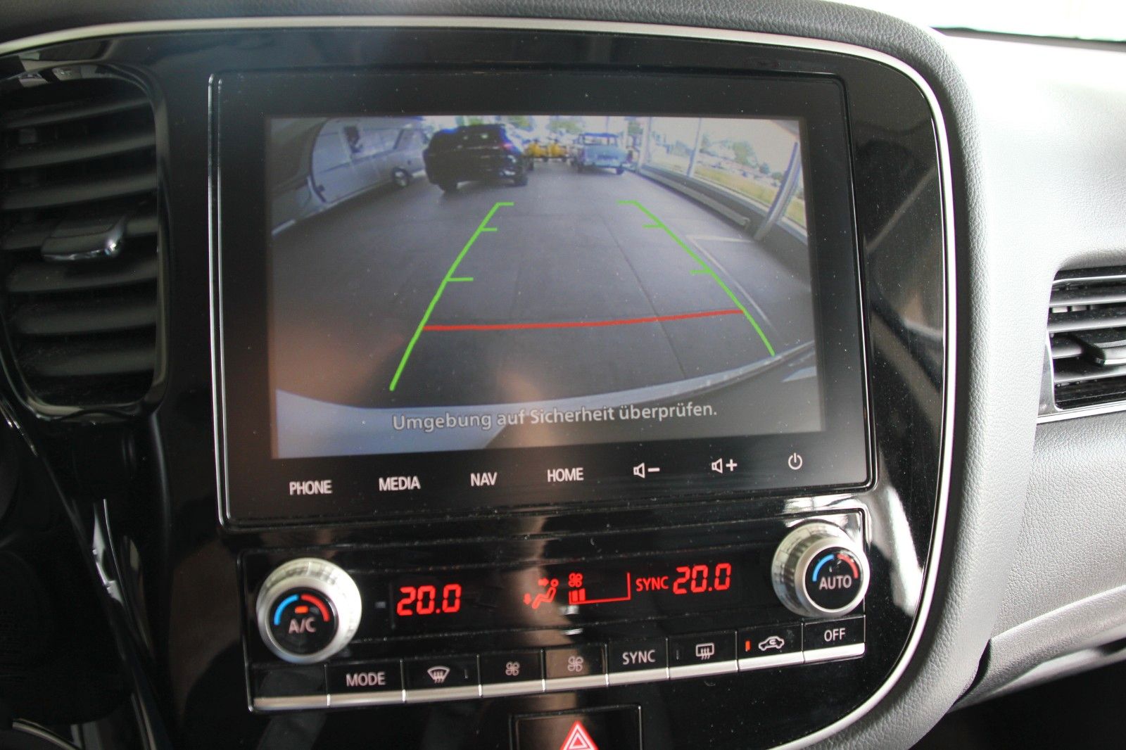 Fahrzeugabbildung Mitsubishi Outlander PHEV Basis Spirit 4WD