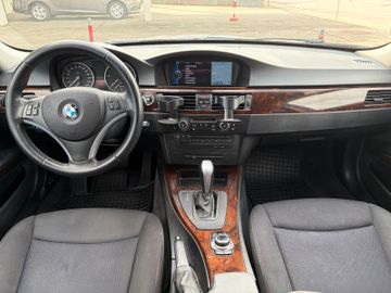 BMW 320 - 11