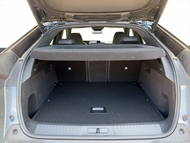 Peugeot 3008 1.2 145 GT Kam.+KeyLess+LED+Navi+SHZ+ACC+LM