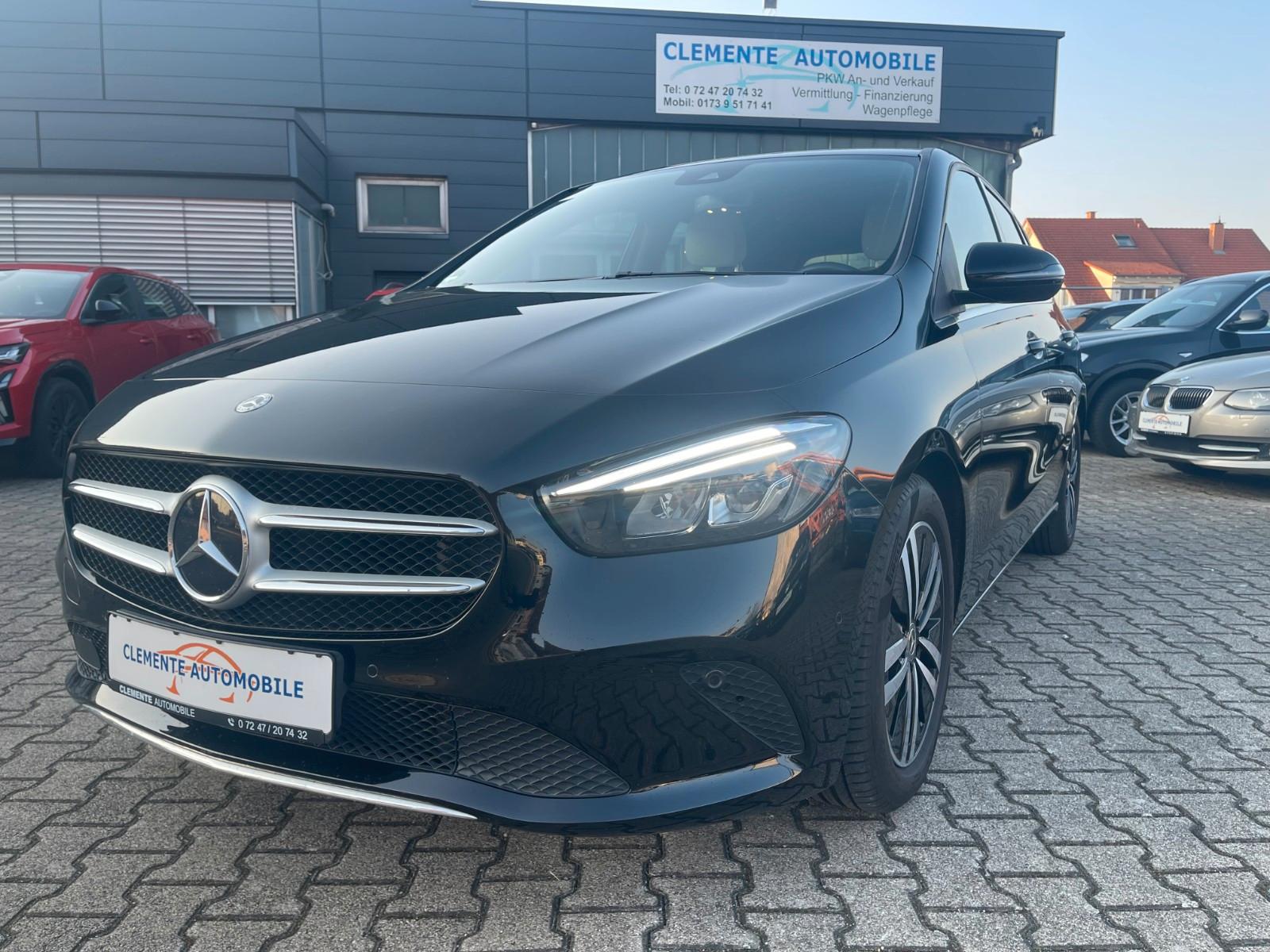 Mercedes-Benz B 180 *Navi*Kamera*AHK*LED*Scheckheft*