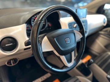 MYAUTOCENTER – Gebraucht- und Jahreswagen mit Werkstattservice in Pfaffenhofen Seat Mii Style Salsa *NAVI*PDC*KLIMA*SportLenkrad*