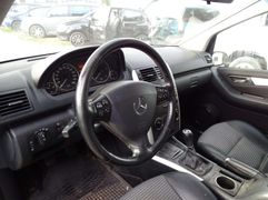 Fahrzeugabbildung Mercedes-Benz A 200 A 200 CDI (169.008) **MOTOR + GETRIEBE - O