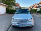 Mercedes-Benz Auto Mercedes ML 270 CDI - gebrauchte Mercedes-Benz ML-Klasse aus dem Jahr 2001