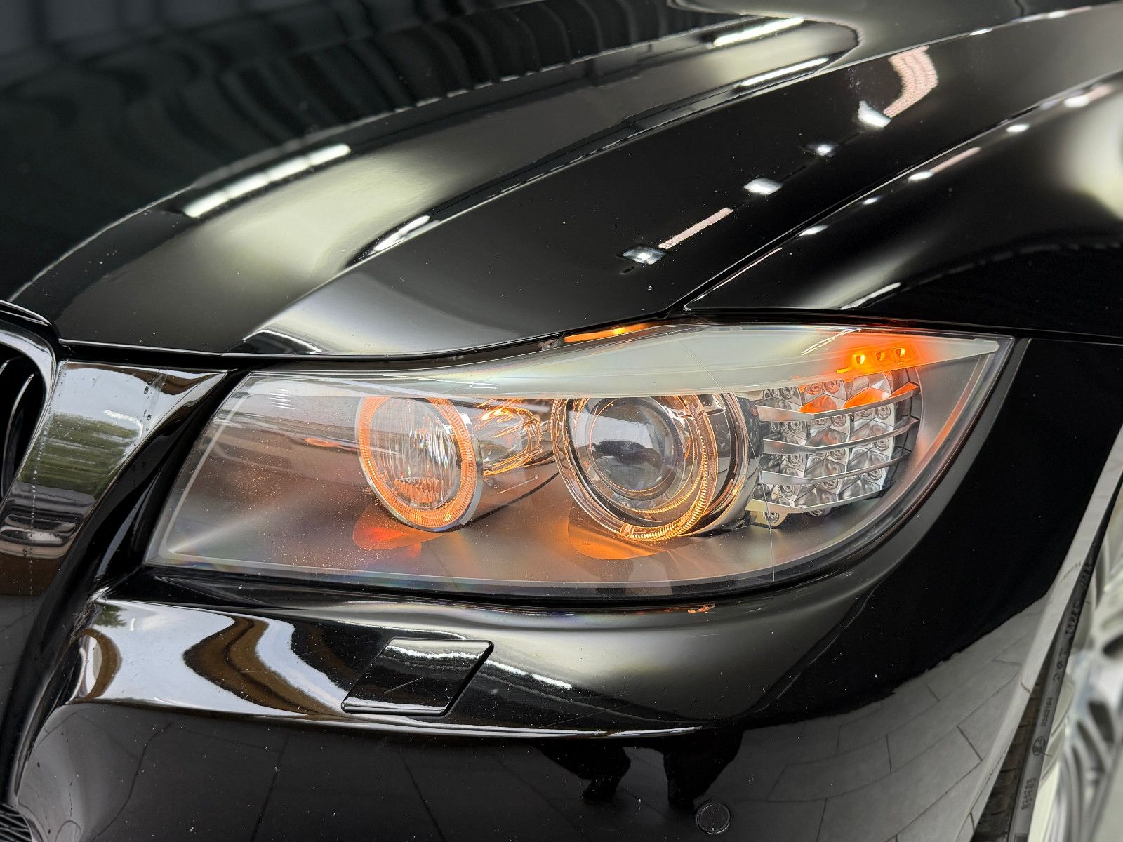 Fahrzeugabbildung BMW 335 i xDrive Touring|LEDER|NAVI|PANO
