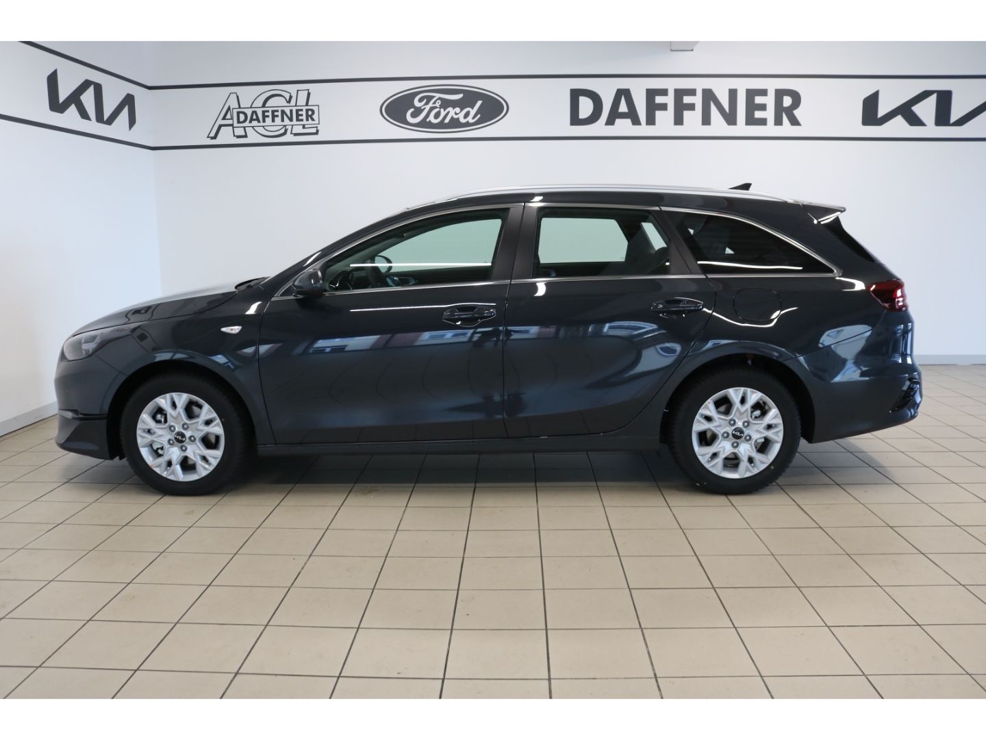 Fahrzeugabbildung Kia Ceed_sw Vision SHZ LED Navi Tempomat DAB PDC