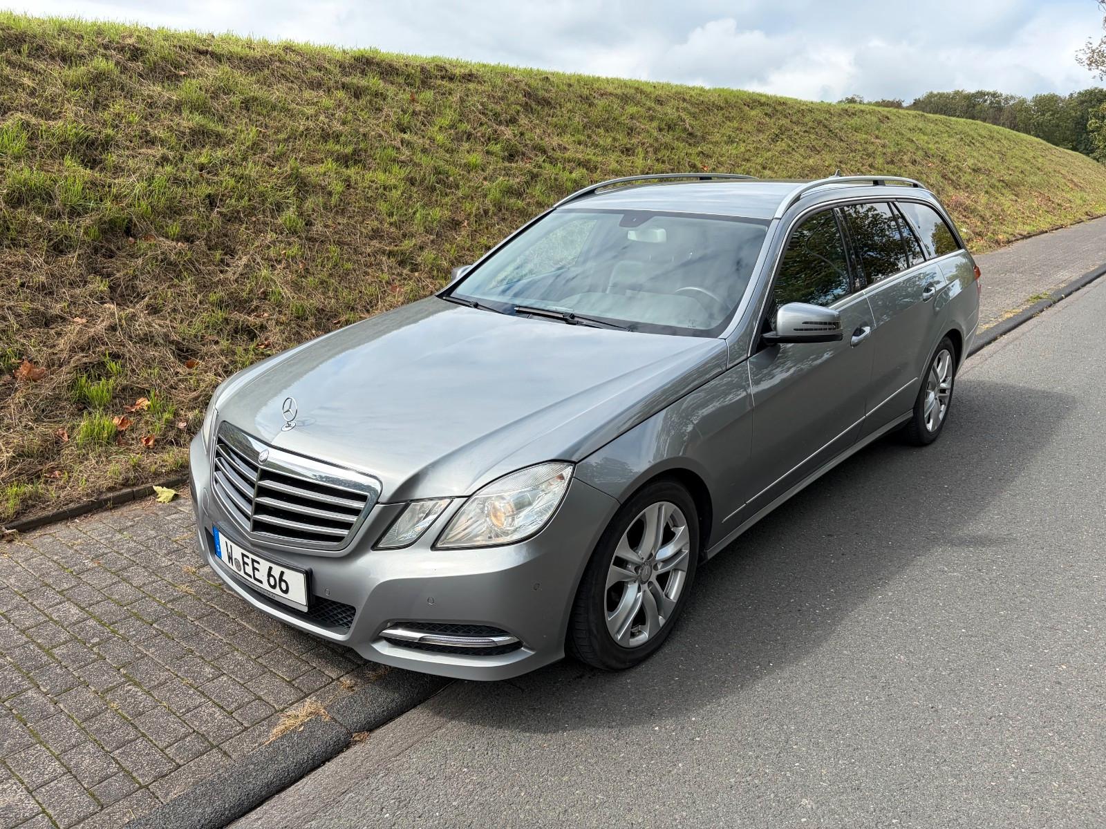 Mercedes-Benz E 220 E T-Modell E 220 CDI BlueEfficiency