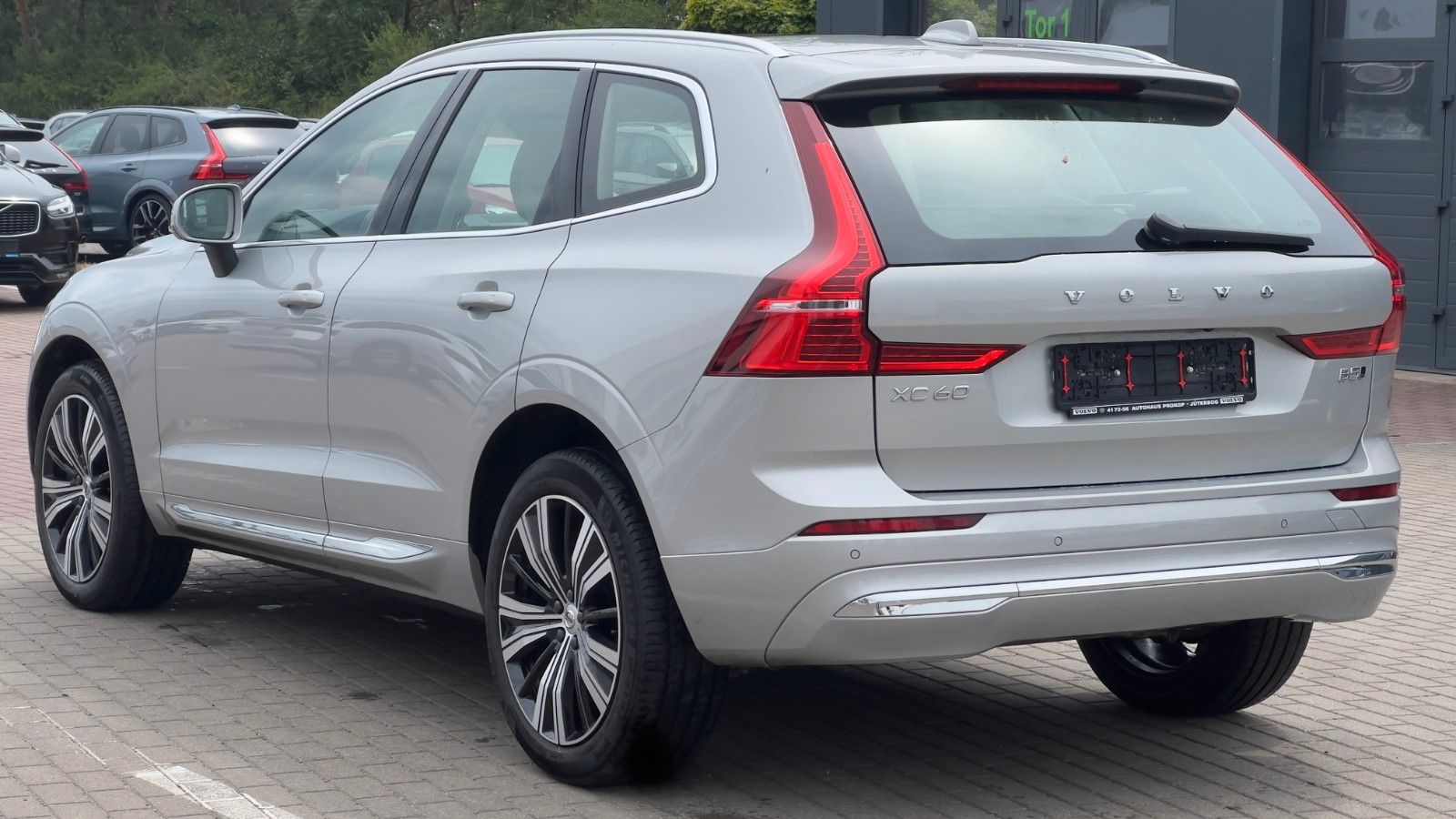 Fahrzeugabbildung Volvo XC60 B5 D Ultimate Bright AWD*AHK*STHZG*Massage*