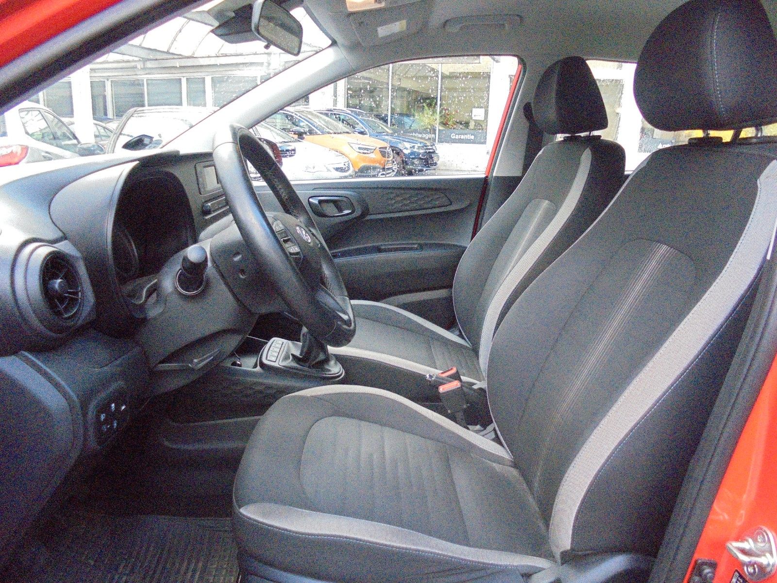 Fahrzeugabbildung Hyundai i10 Select/Tüv & Service Neu/Klima/Shz/1.Hand