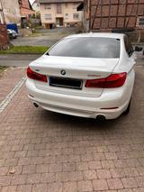 BMW 530d xDrive Luxury Line | HUD | Leder | TÜV Neu  - weiße BMW 530