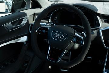 2025 AUDI RS6 — миниатюра 29
