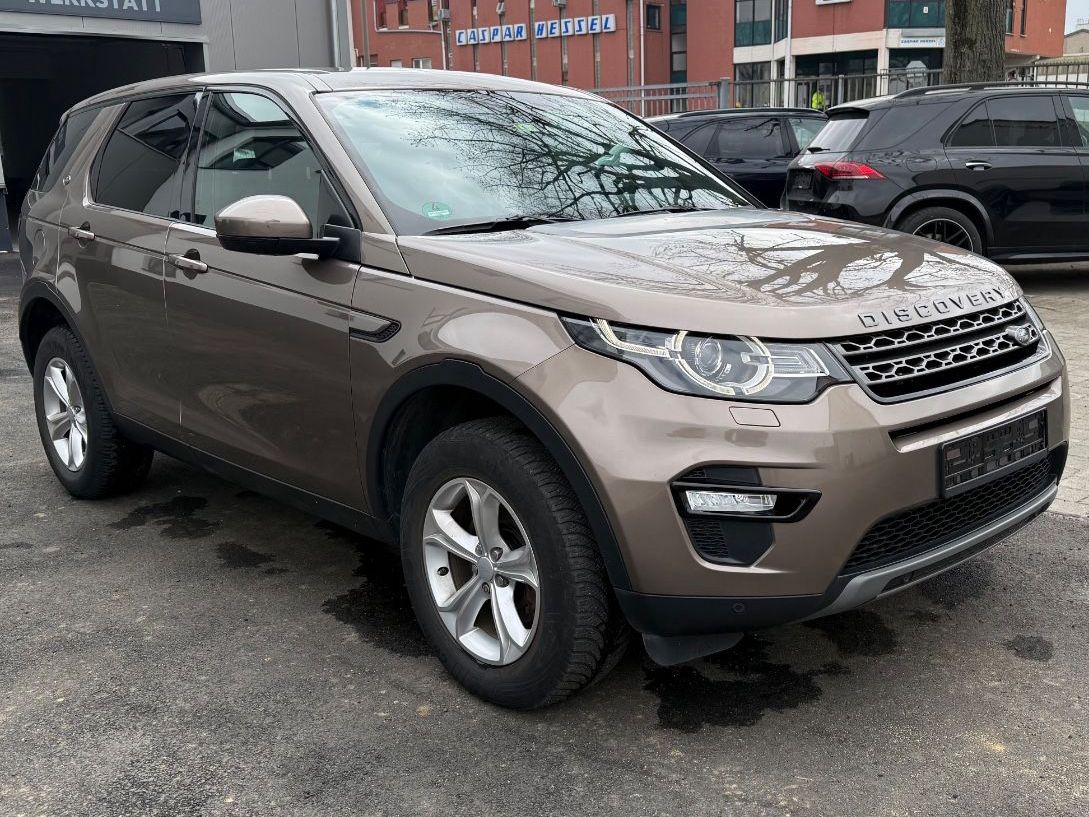 Fahrzeugabbildung Land Rover Discovery Sport SE AWD