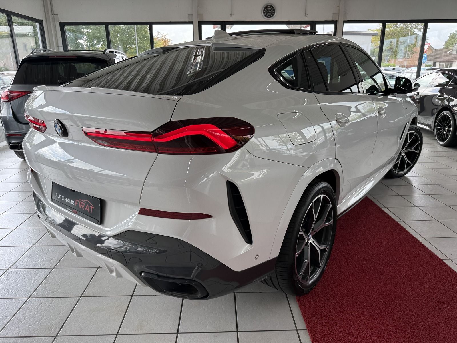 BMW X6 xDrive 30 d M Sport Headup PanoramaSD Kamera foto 4